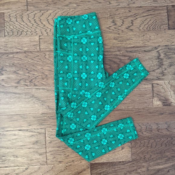 Constantly Varied Gear CVG St Patrick’s Lucky Green leggings XL - Picture 1 of 1